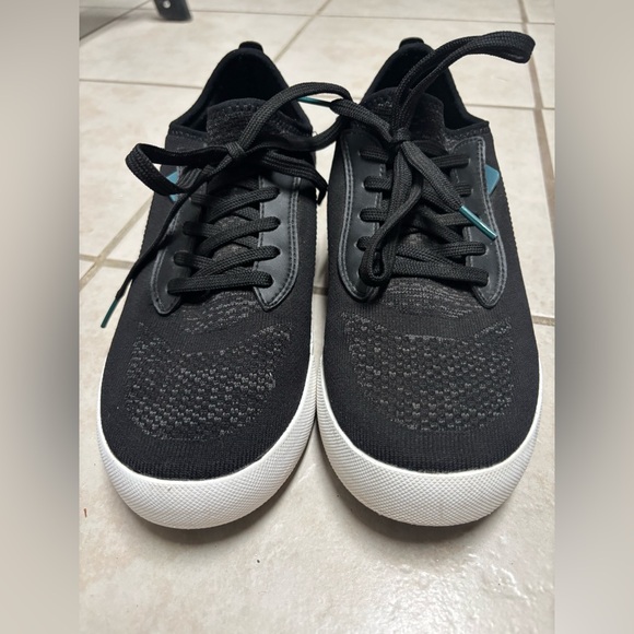 Women’s Weekend Vessi’s - Picture 2 of 6